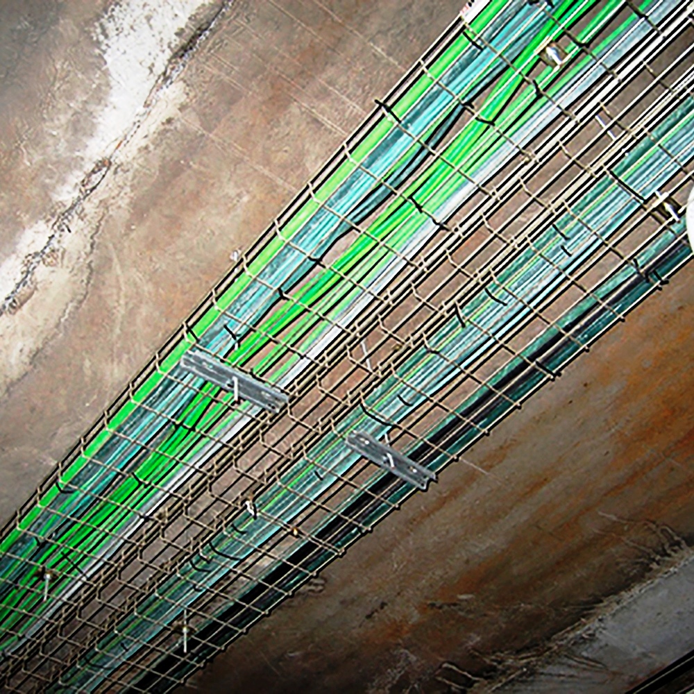 Aplicación del perfil 2000PB en montaje de bandejas y sistemas de cableado en instalaciones técnicas