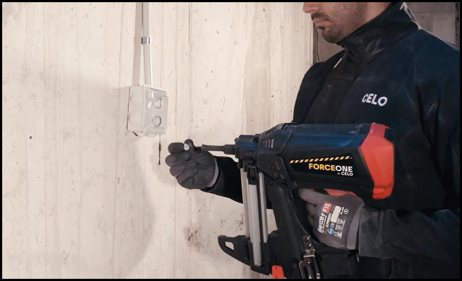 Instalación de arandela con pistola de clavos